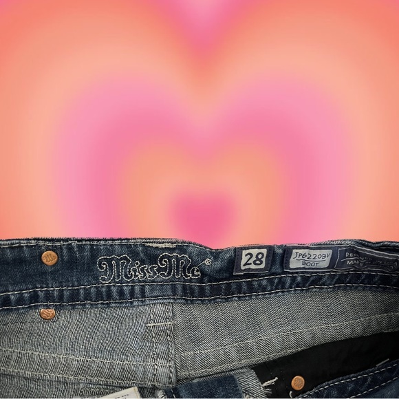 Authentic Vintage Medium-wash Low-Rise ‘Miss Me’ Y2K Bootcut Jeans (size 28) - Picture 3 of 6